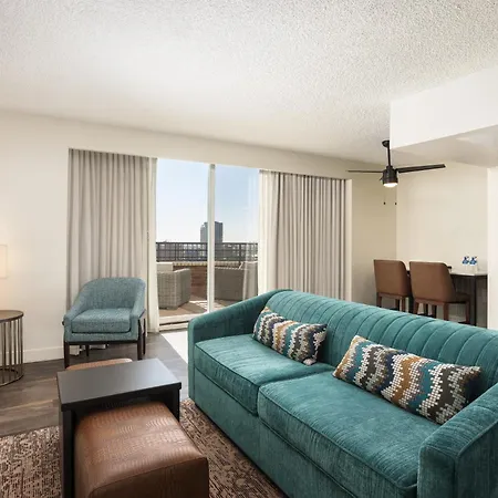 Doubletree Suites By Hilton Austin Downtown Capitol Exterior photo