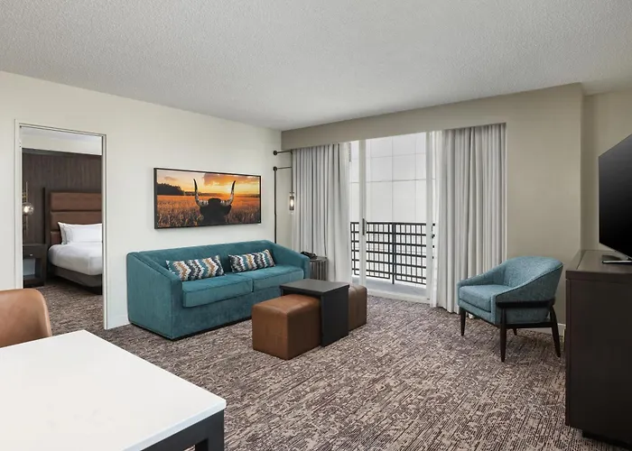 Doubletree Suites By Hilton Austin Downtown Capitol