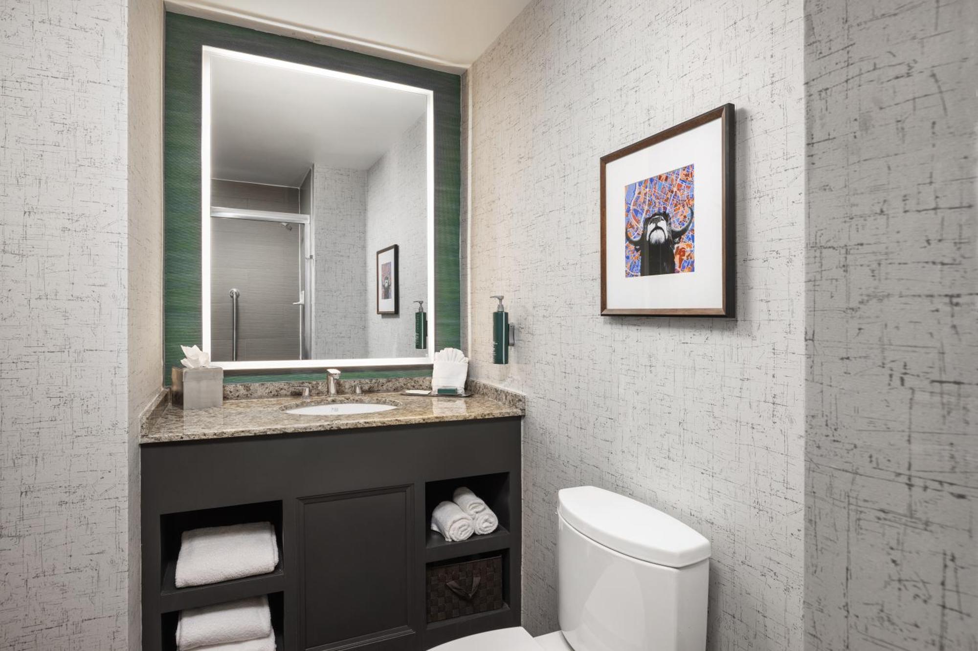 Doubletree By Hilton Downtown Capitol Hotel Austin